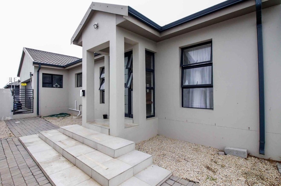 3 Bedroom Property for Sale in Fountains Estate Eastern Cape